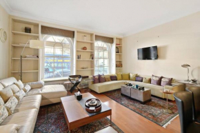 Three Bedroom Apartment in Sloane Square